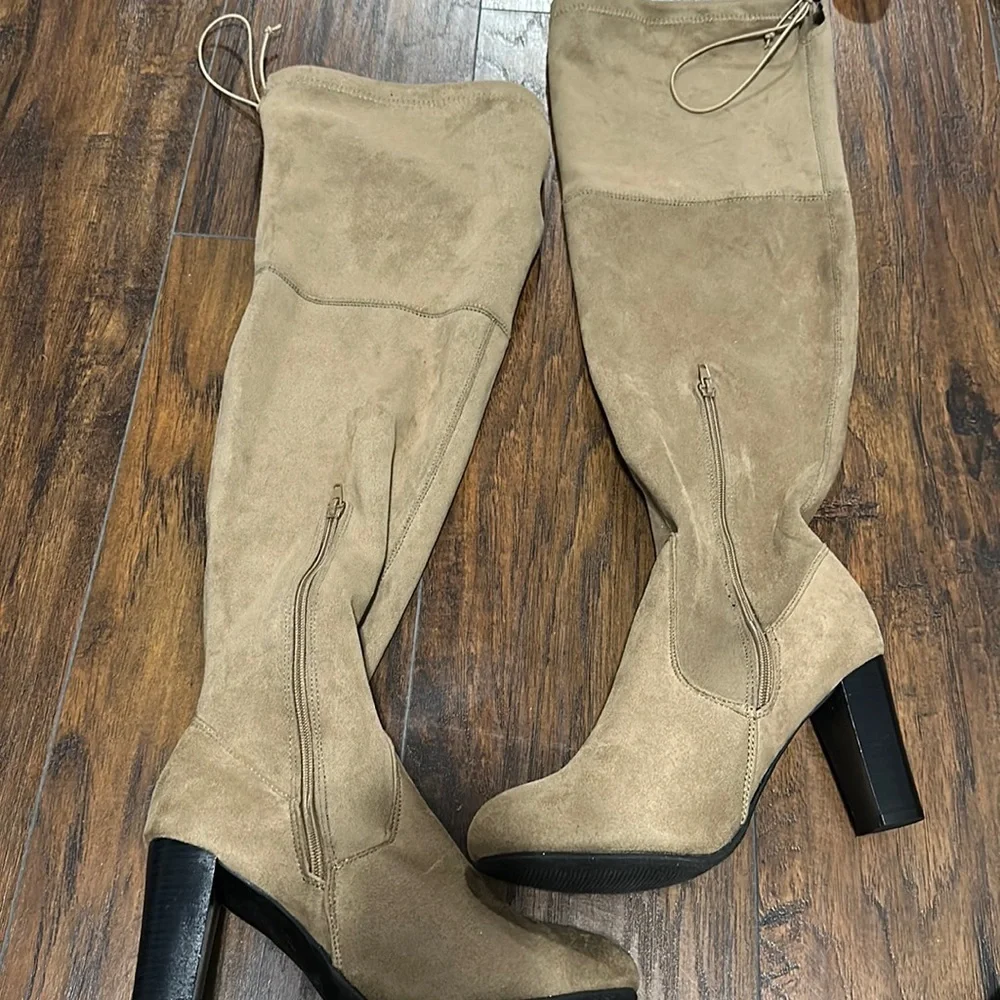 NWOT Tan Soft Elastic Tie Up Over The Knee Heel Boots